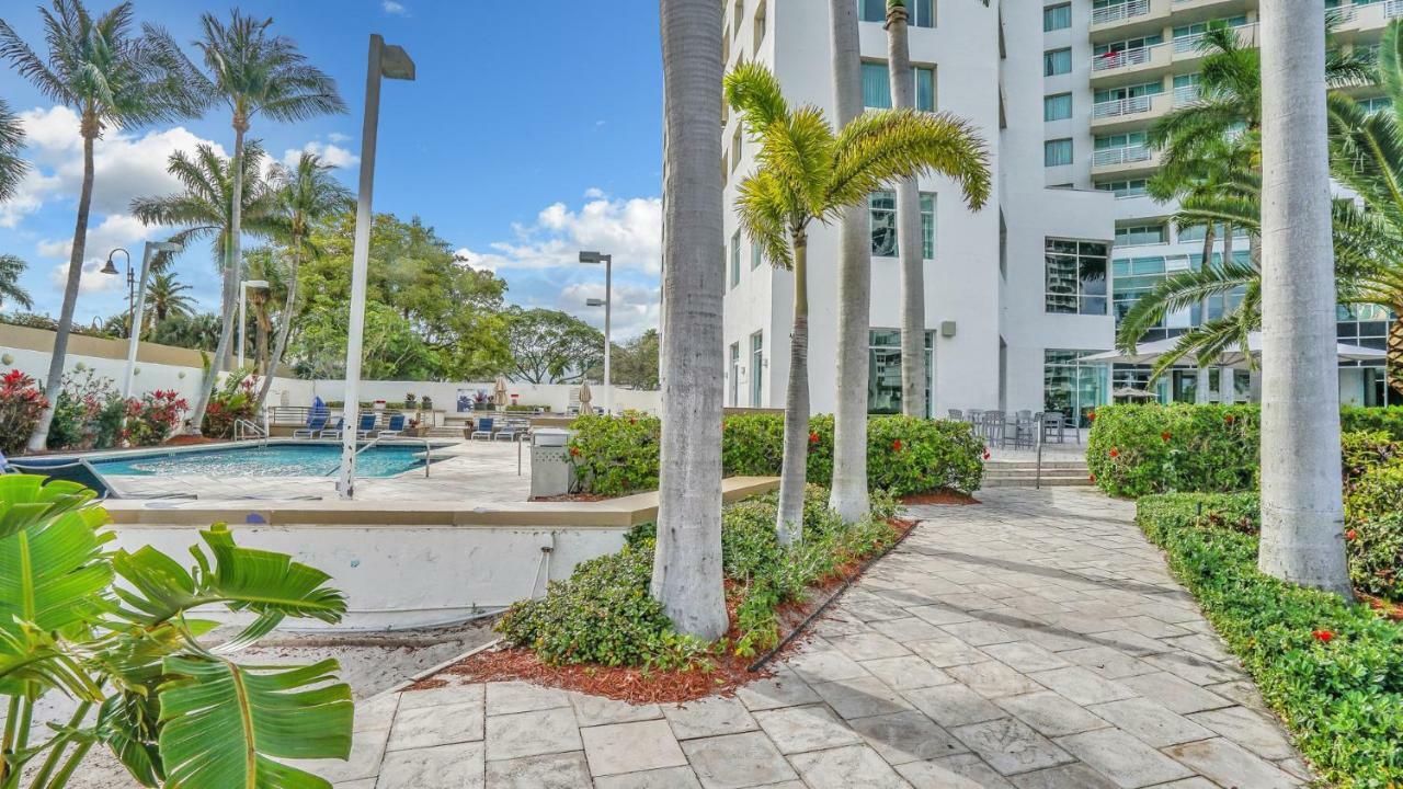 Gallery One - A Doubletree Suites By Hilton Hotel Fort Lauderdale Exterior foto