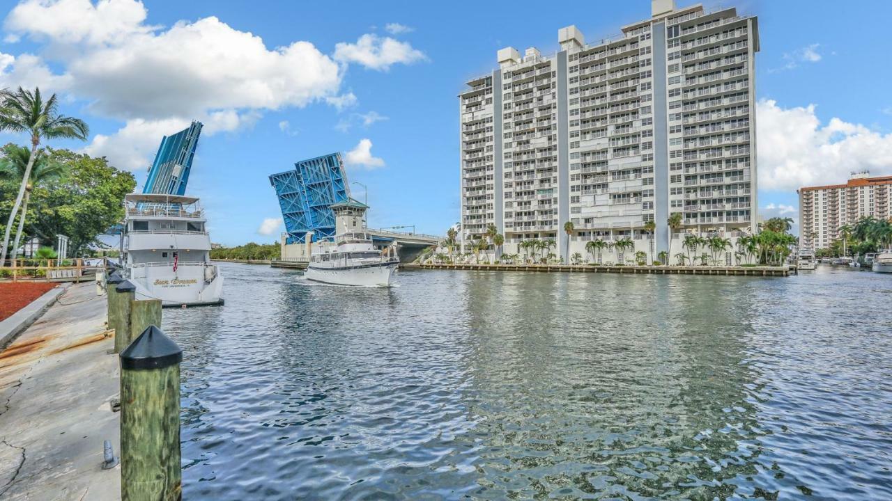 Gallery One - A Doubletree Suites By Hilton Hotel Fort Lauderdale Exterior foto
